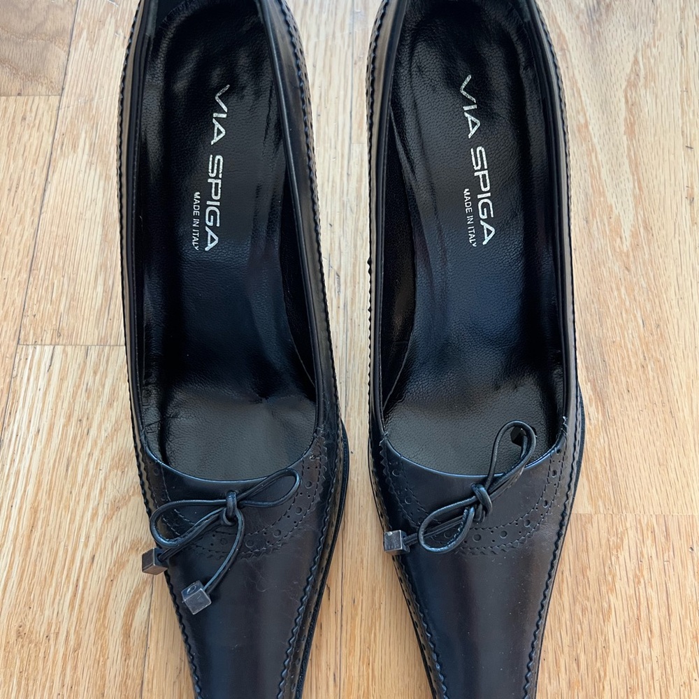 Via Spiga Black Leather Flats with Bow Detail